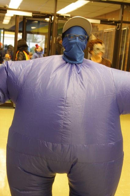 blue man